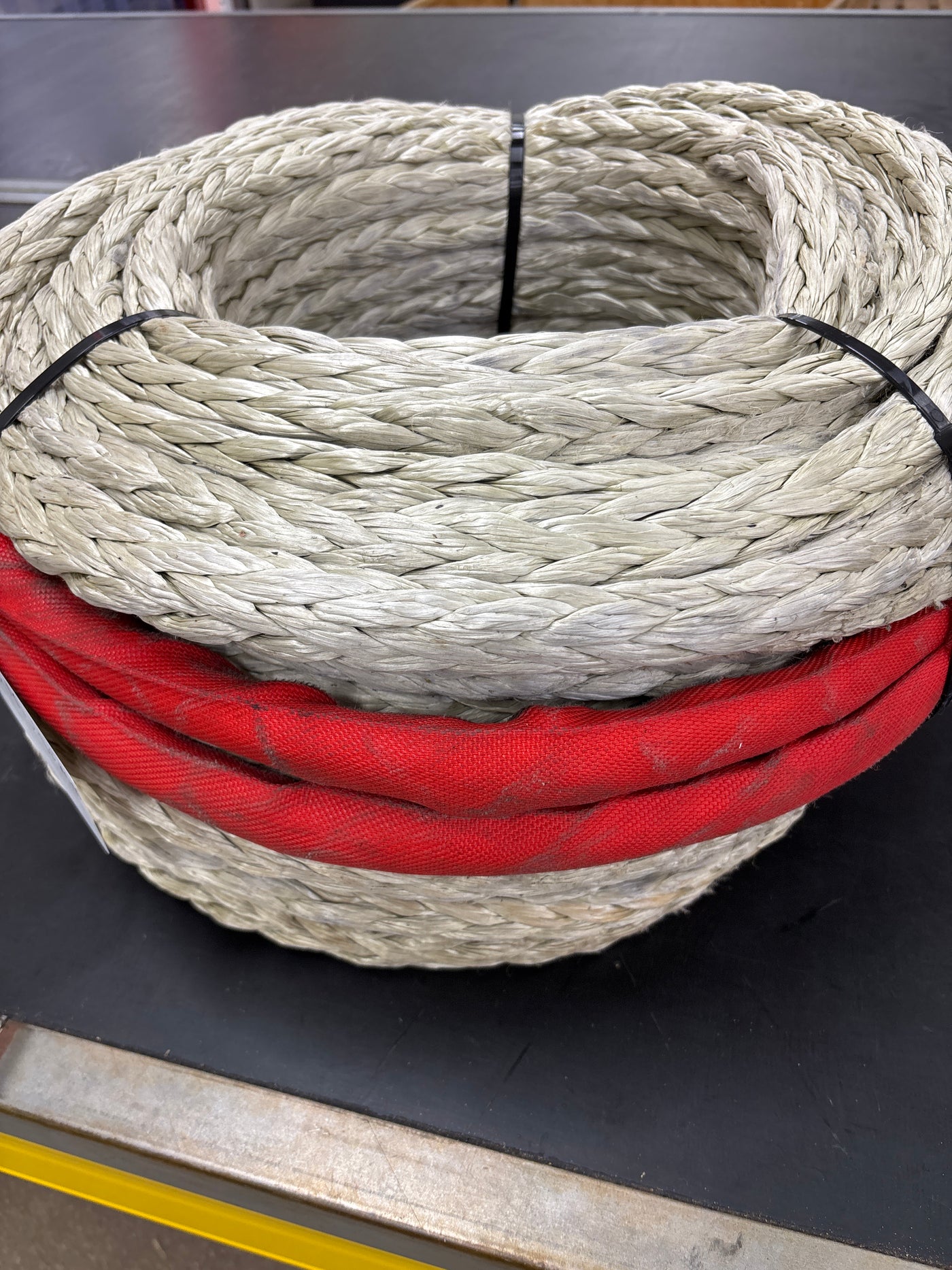 Gebruikte Dyneema 68m/ 26mm + 2 ogen van 1m