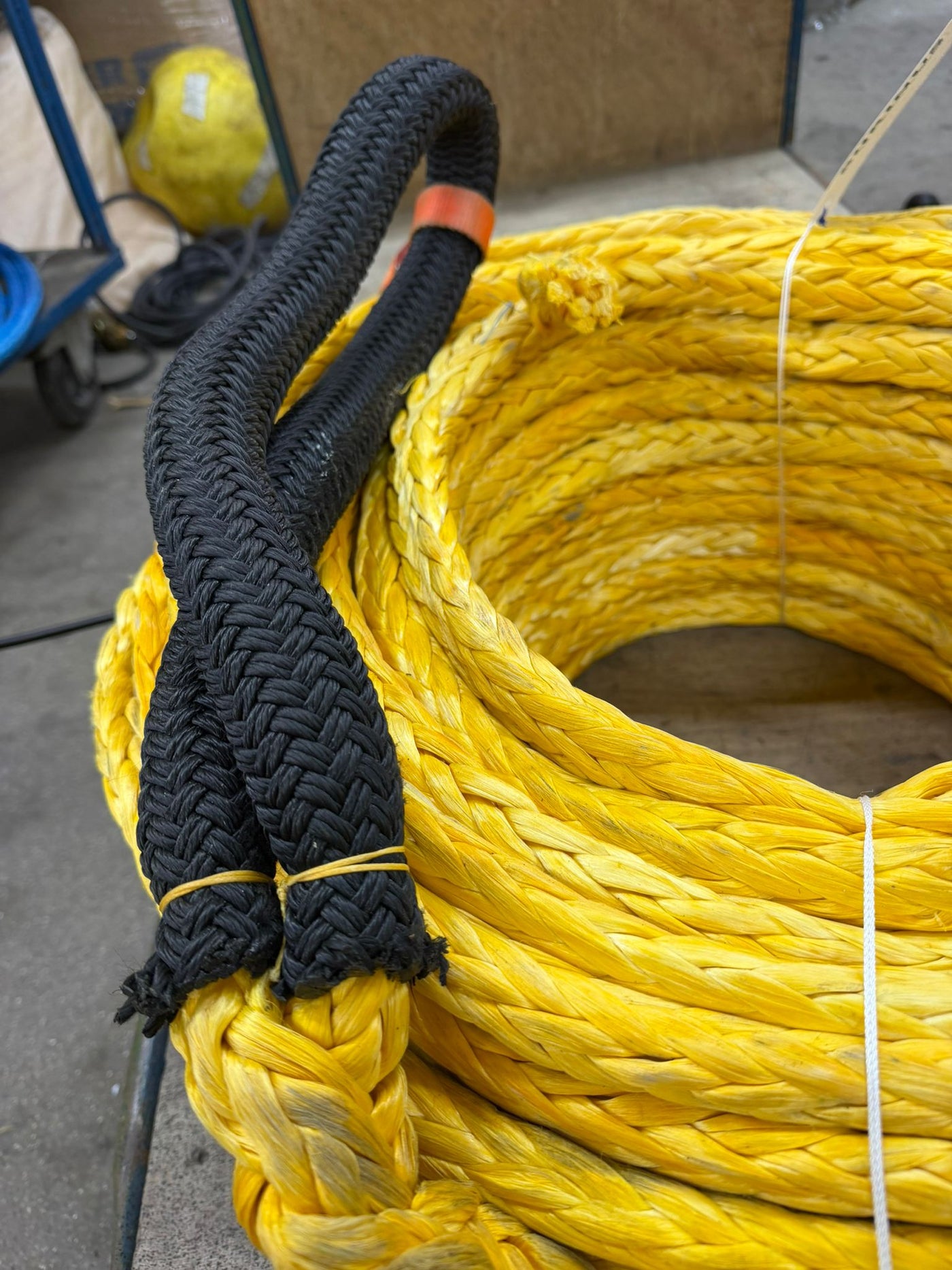 Licht gebruikte dyneema 100m/ 20mm + klein lusje