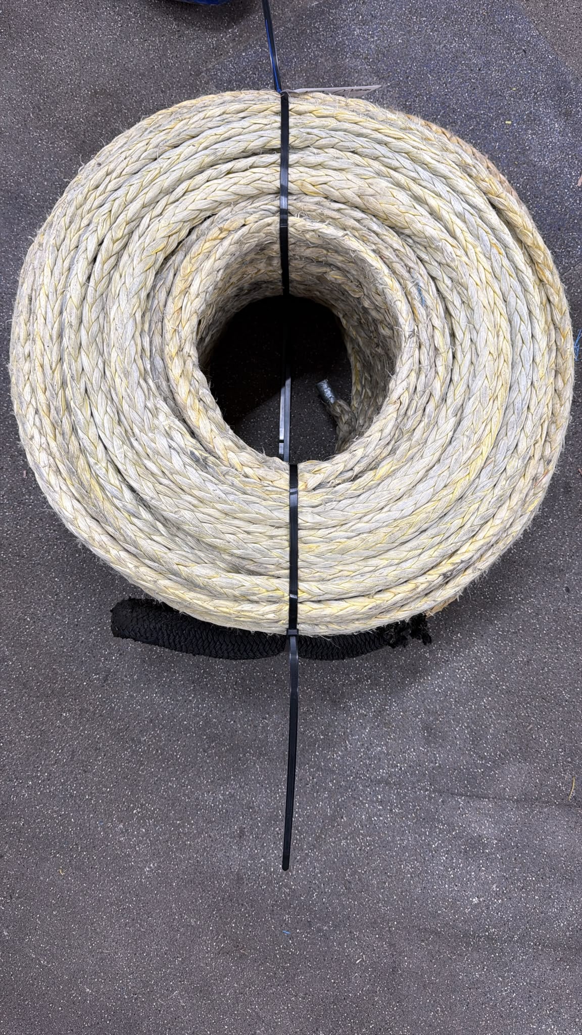 Gebruikte dyneema 176m / 20mm +oogje van 50cm