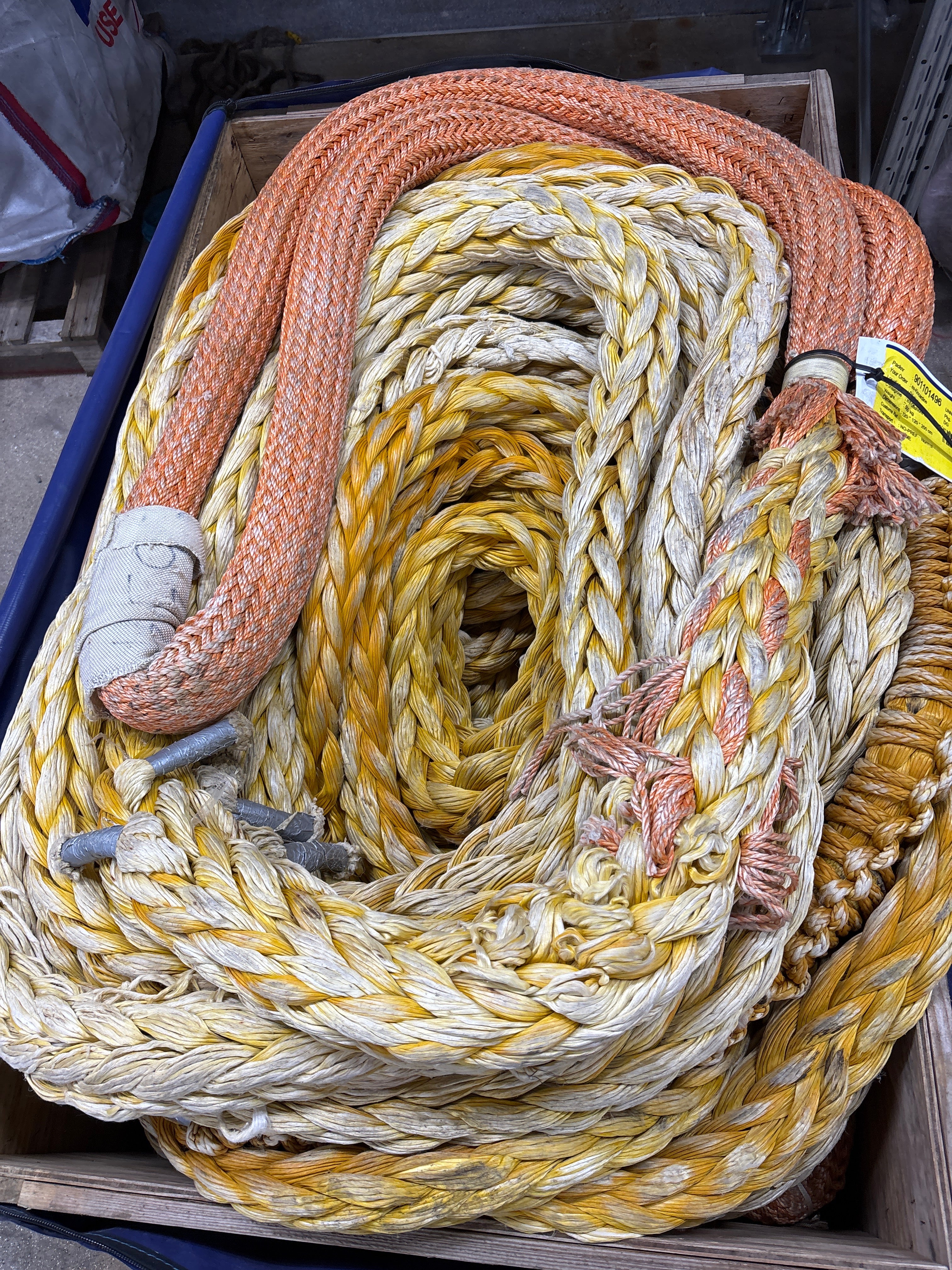 Gebruikte Dyneema CA 75m/ 52mm + 2 ogen van 2m