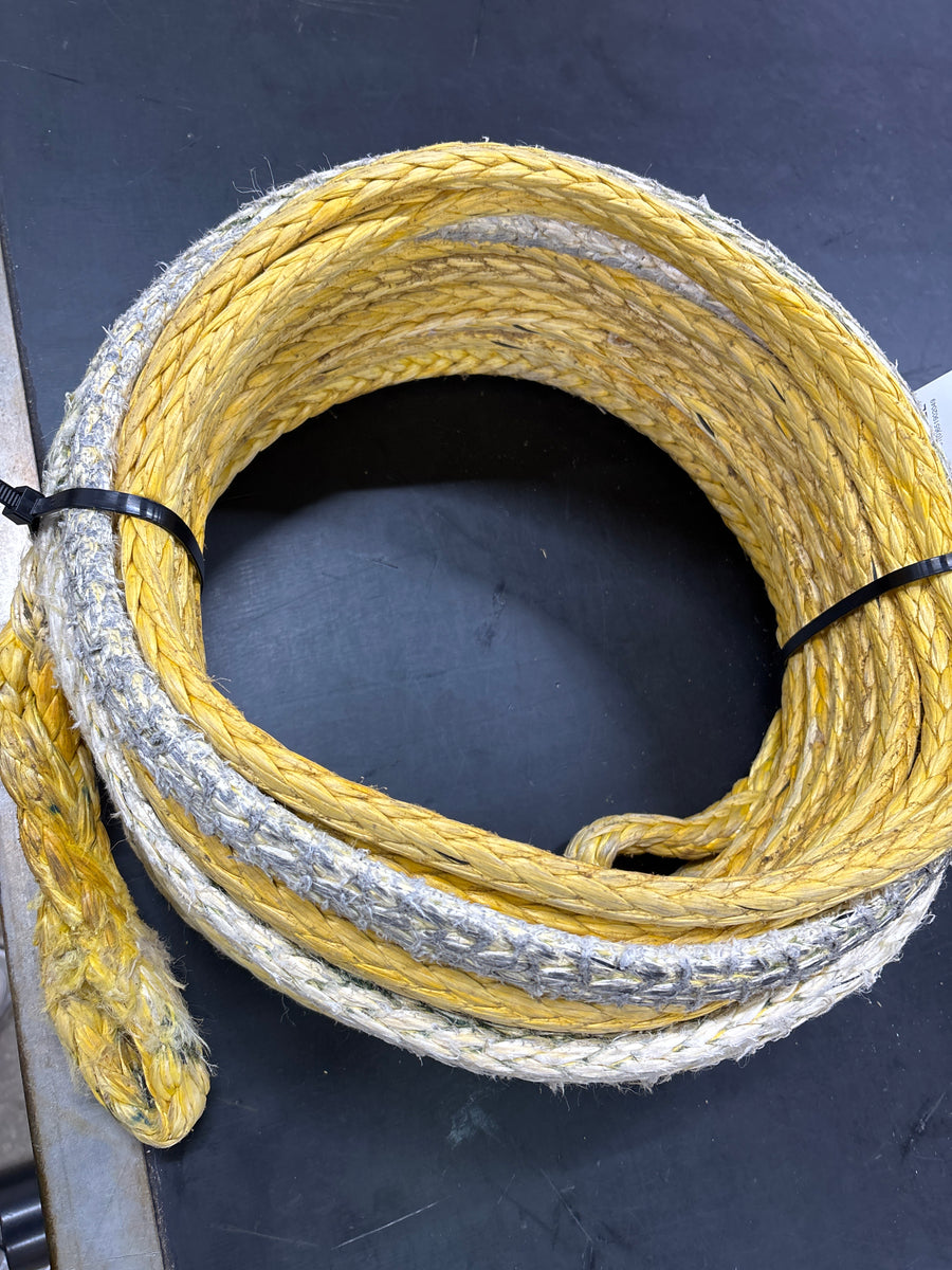 Gebruikte Dyneema 18m/ 16mm + 2 ogen van 10cm