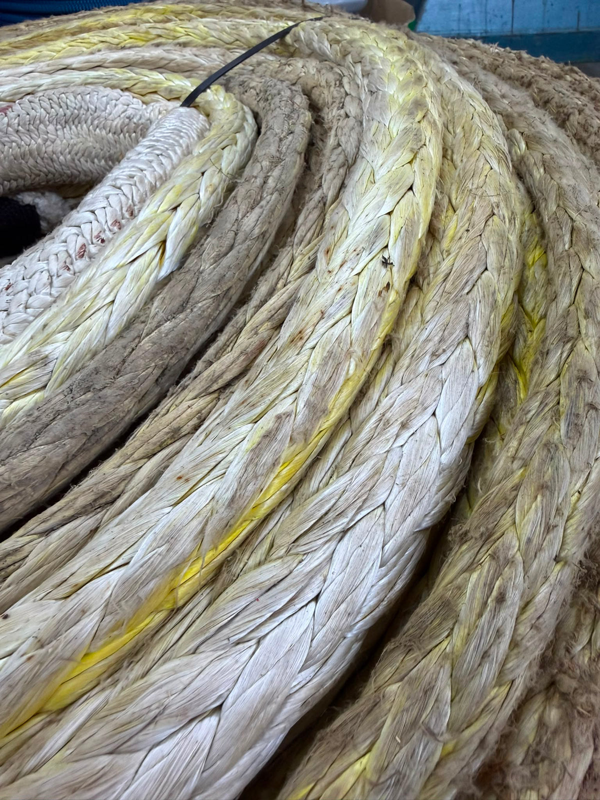Gebruikte dyneema 200m/ 28mm + 2 ogen 1,5m
