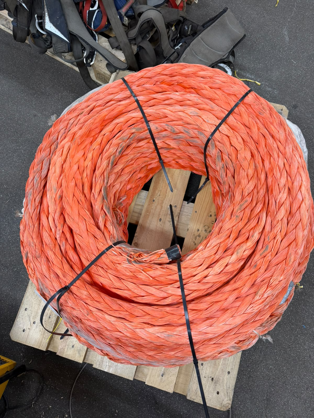 Ca 50m/ 48mm licht gebruikte dyneema