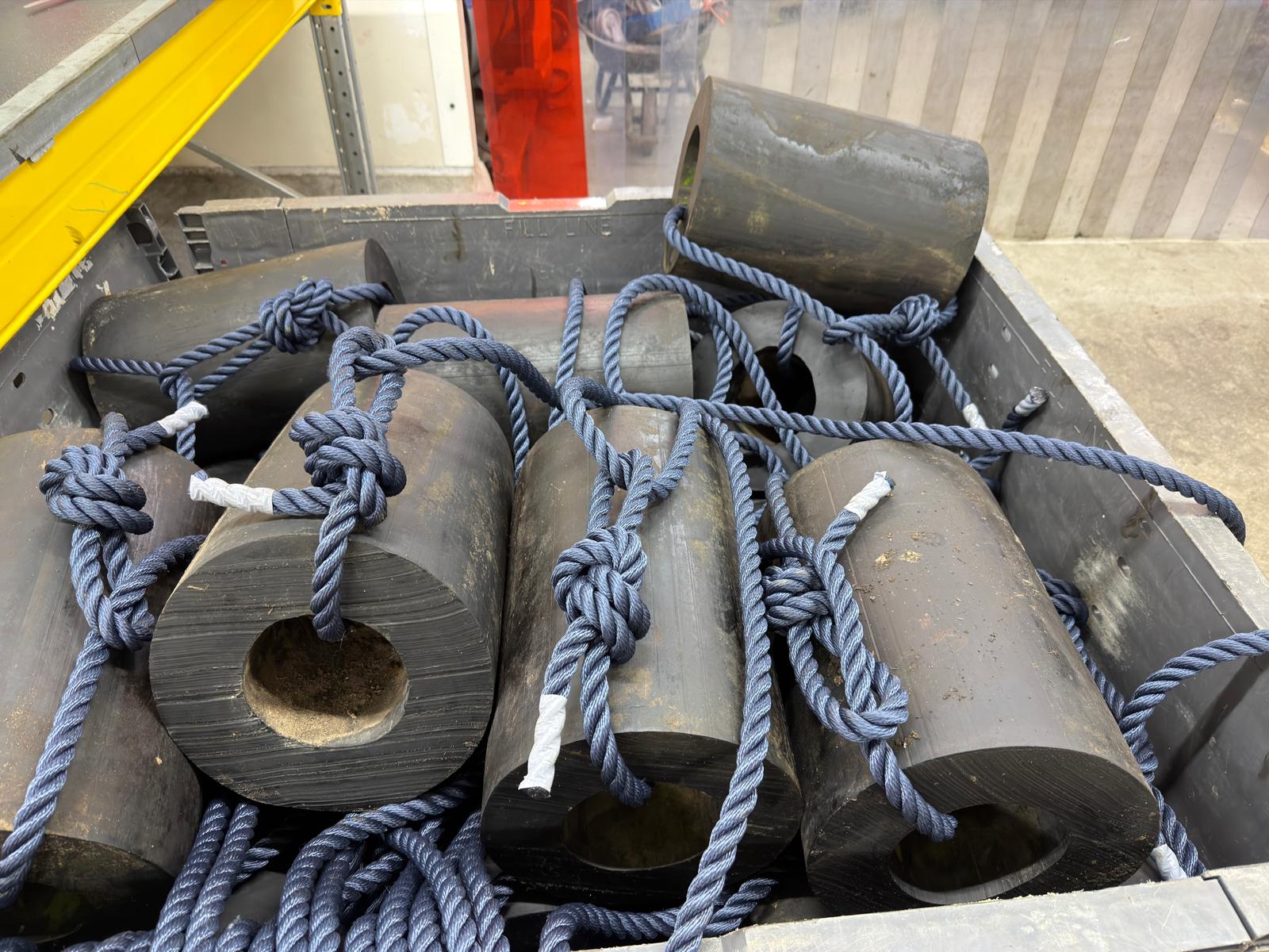 stootwil / fender 38cm lang, diameter 26cm