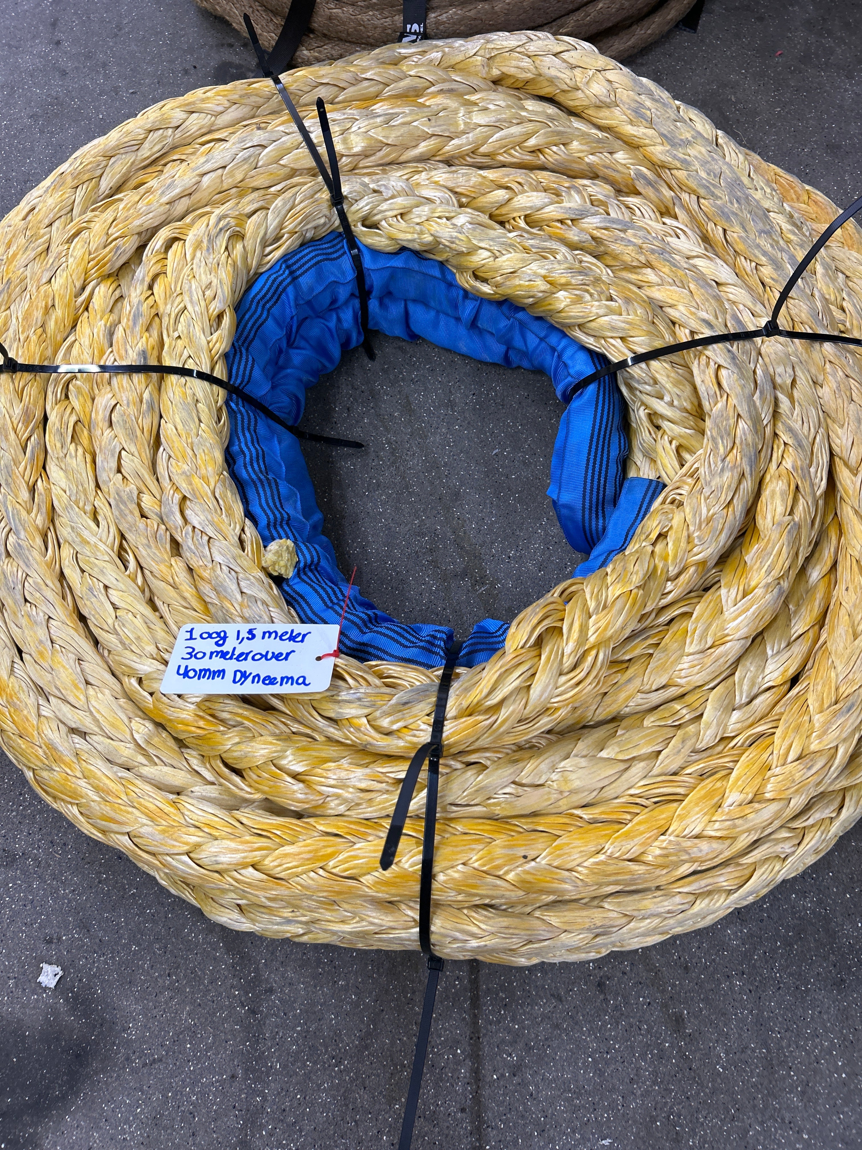 Dyneema 30m/ 40mm + oog 1,5m